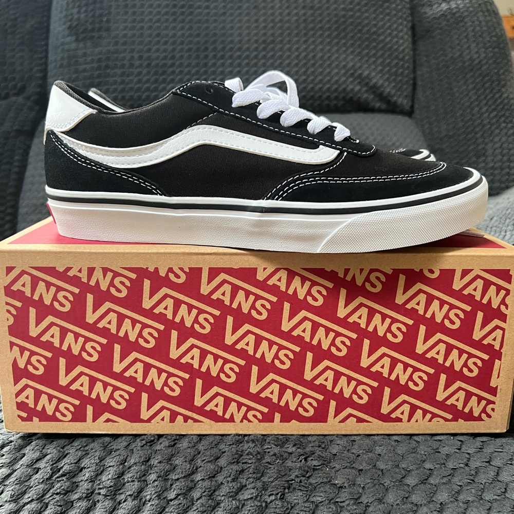 Women’s Vans Brooklyn LS Sneakers - Picture 3 of 7